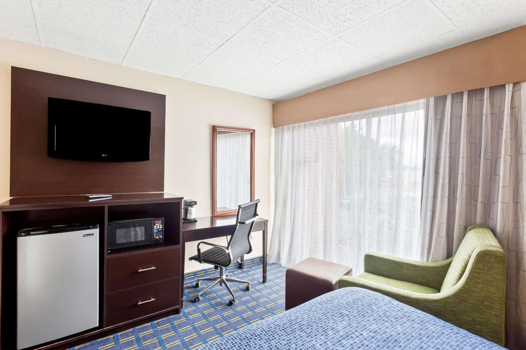 Econo Lodge Waynesboro - Skyline Drive Eksteriør bilde