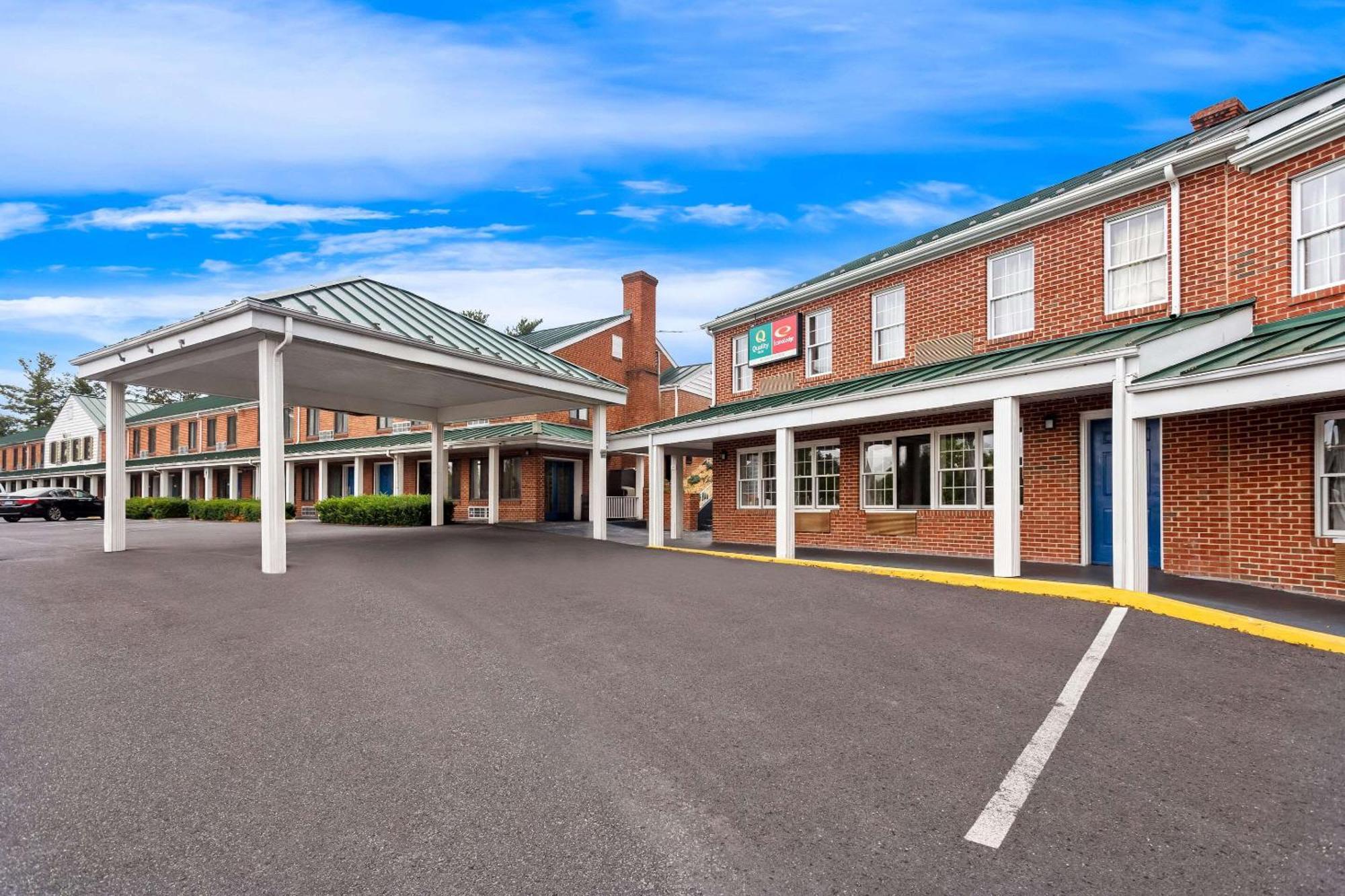 Econo Lodge Waynesboro - Skyline Drive Eksteriør bilde